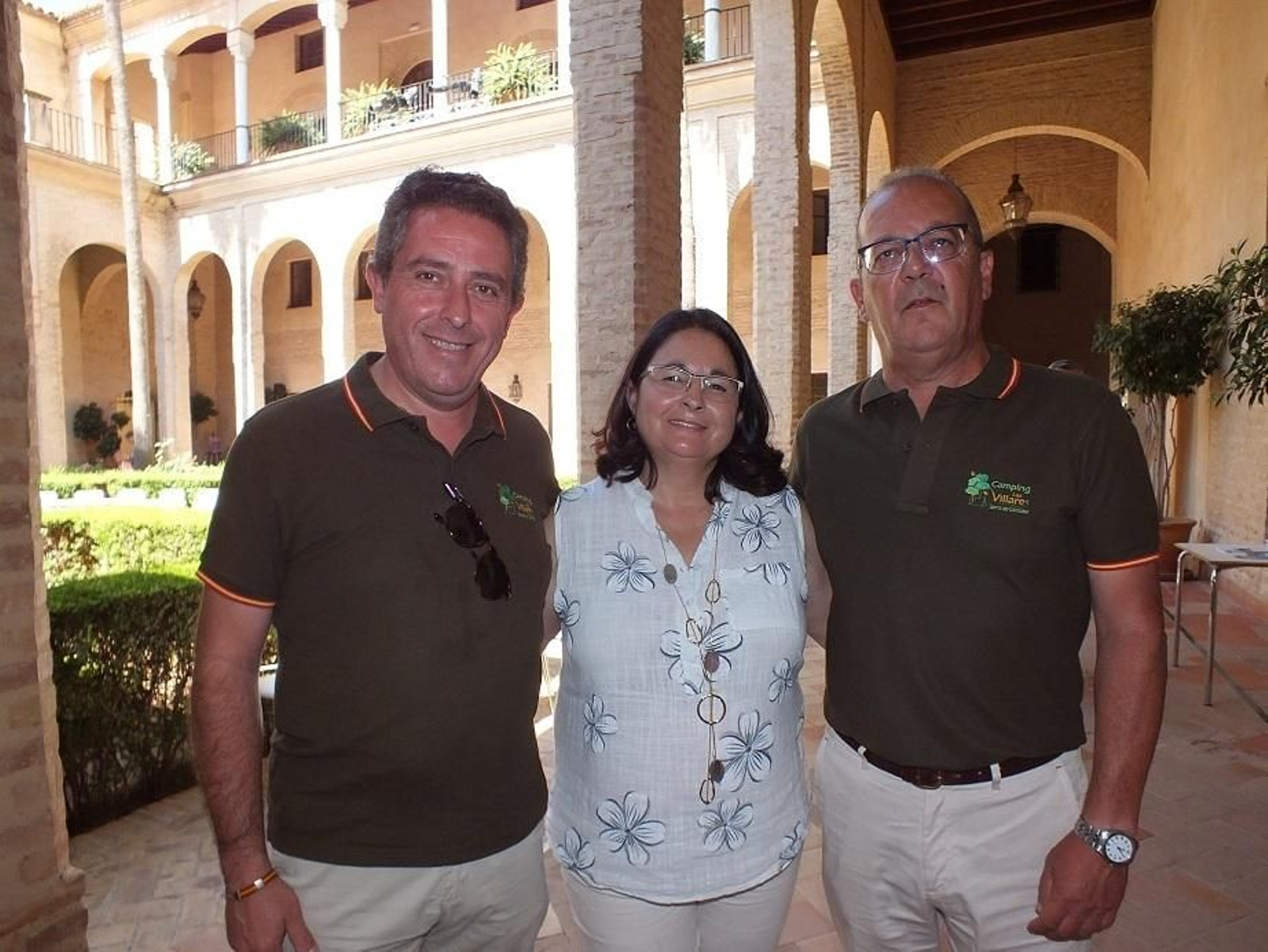 Santiago Antón, María Luisa Rodríguez y Valeriano Cassani.