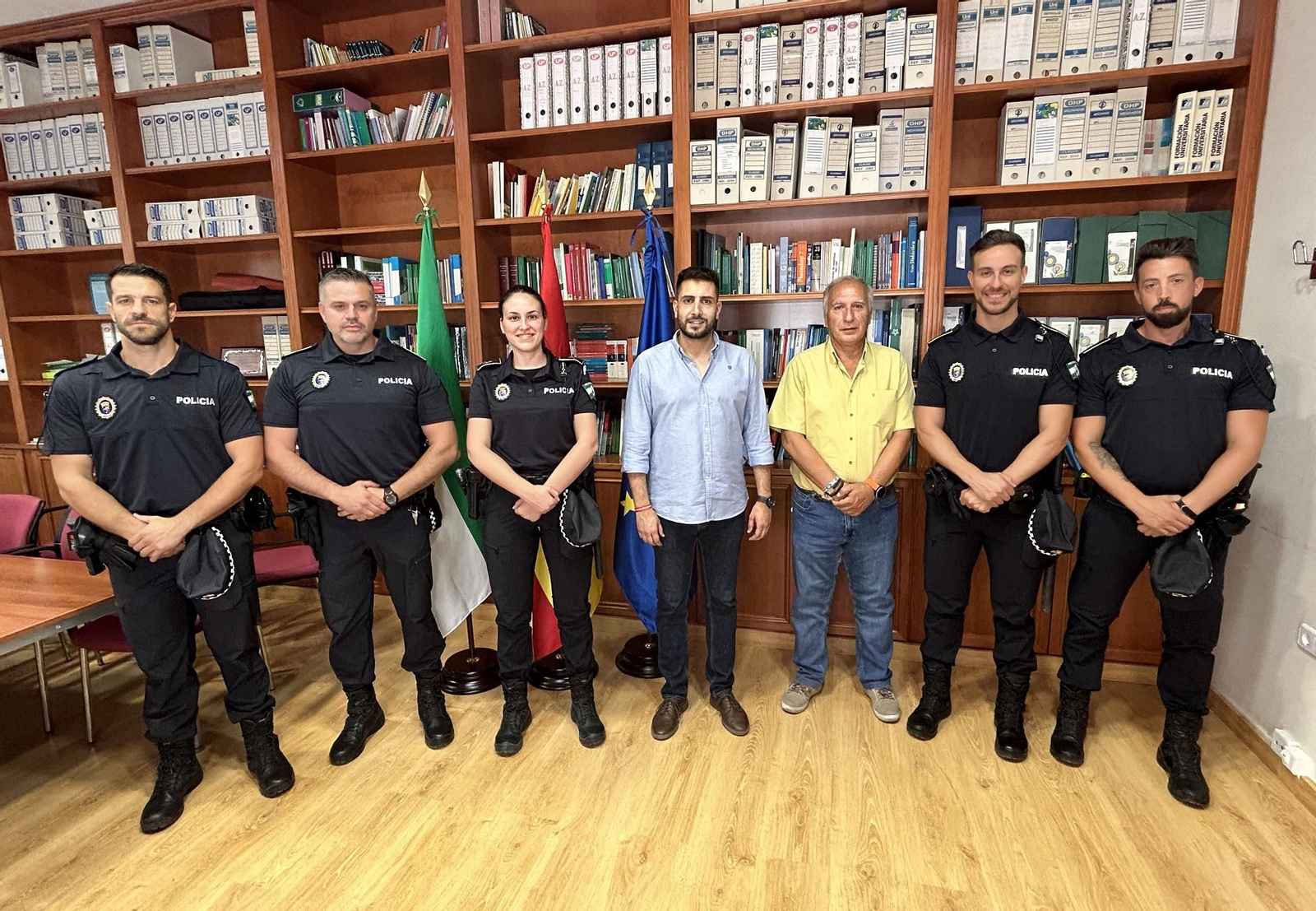 Agentes de la Policía Local en el Ayuntamiento de Peñarroya-Pueblonuevo.