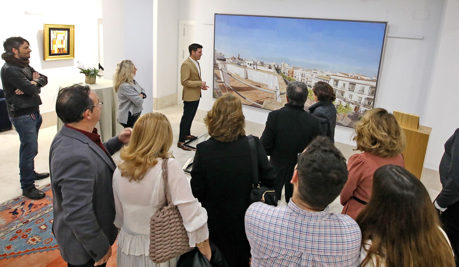 La obra ‘Corredera’ de Eduardo Millán ya luce en el hotel Only Suites