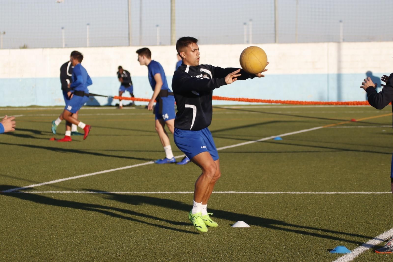 Kike Gómez, durante un entrenamiento en la Ciudad Deportiva