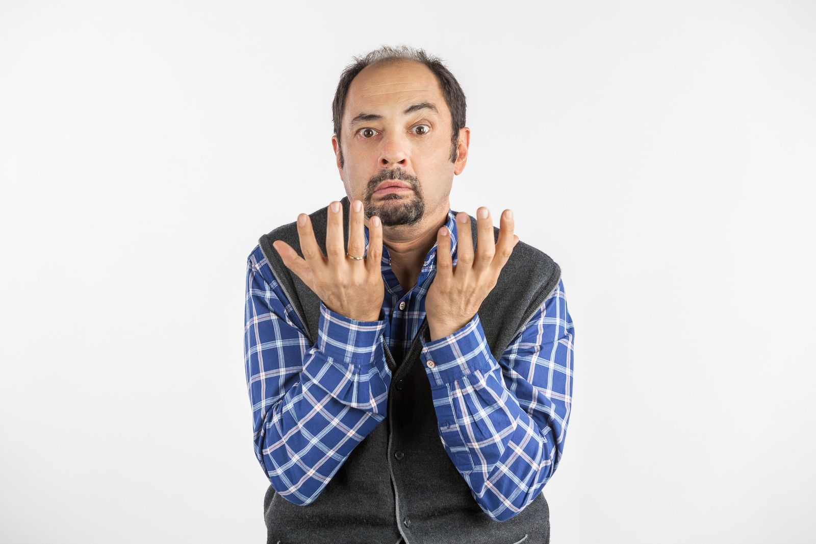 Araceli, Javi y Berta, los tres personajes más pacatos que han ido evolucionando hacia la rebeldía contra sí mismos.