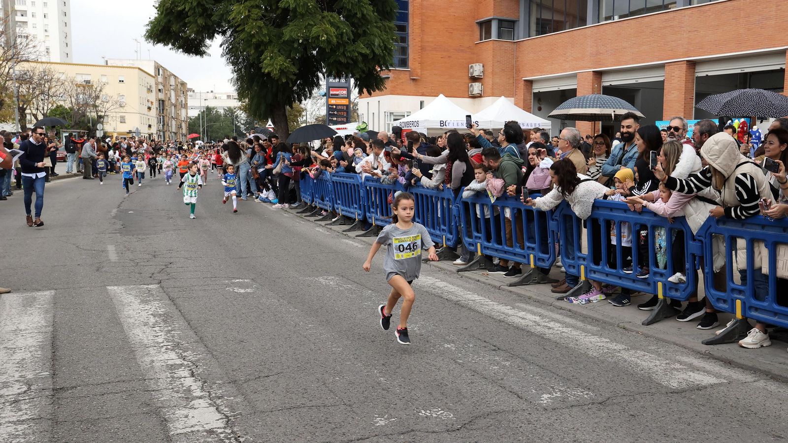 Búscate en la 4ª carrera infantil benéfica Bomberos de Jerez 2024