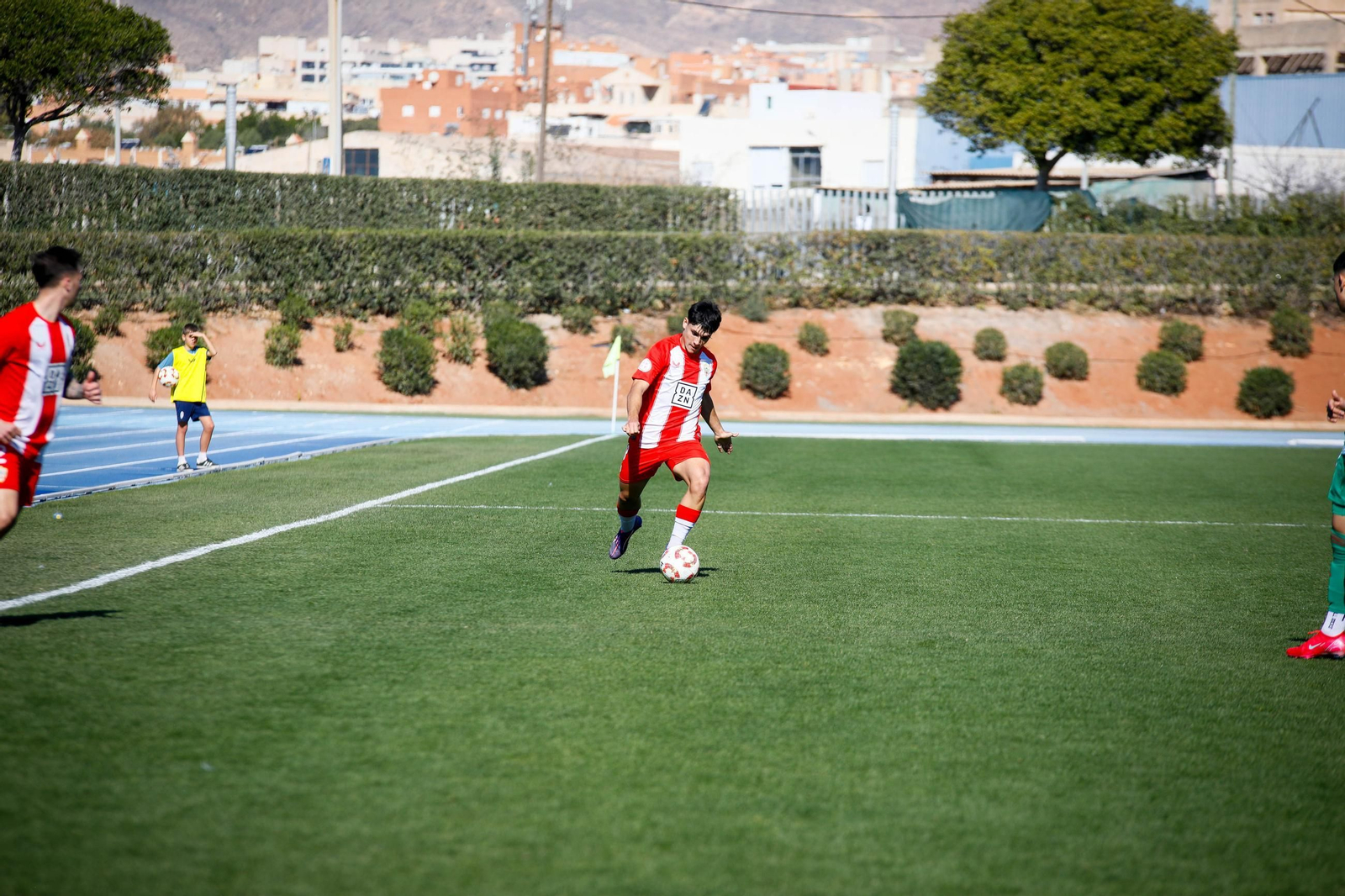 Las imágenes de Segunda RFEF entre Almeria B y recreativo de Granada