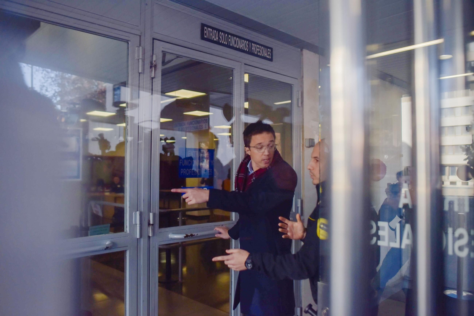 El juez admite la querella de Errejón contra Mouliaá por presuntas calumnias al acusarle de extorsionar a testigos