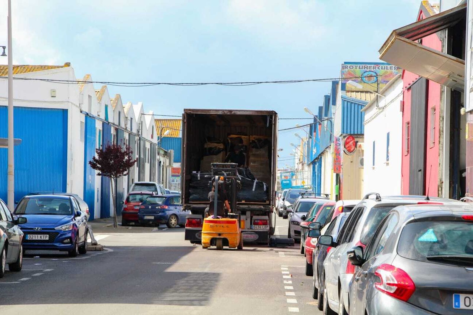 Primera jornada de paralización laboral en Chiclana tras la moratoria de 24 horas
