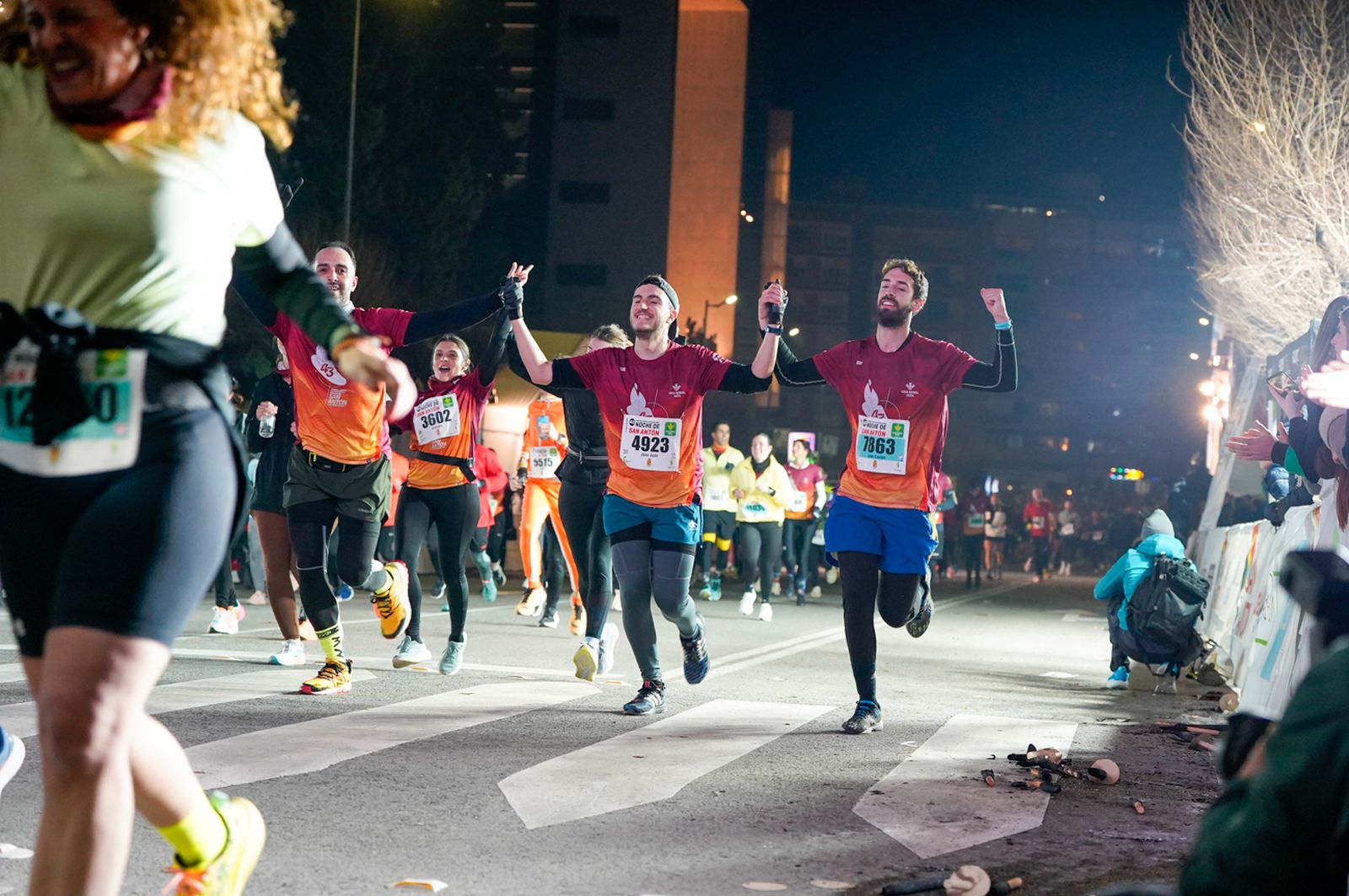 En imágenes: búscate en tu llegada a meta de la Carrera de San Antón 2026 (21)