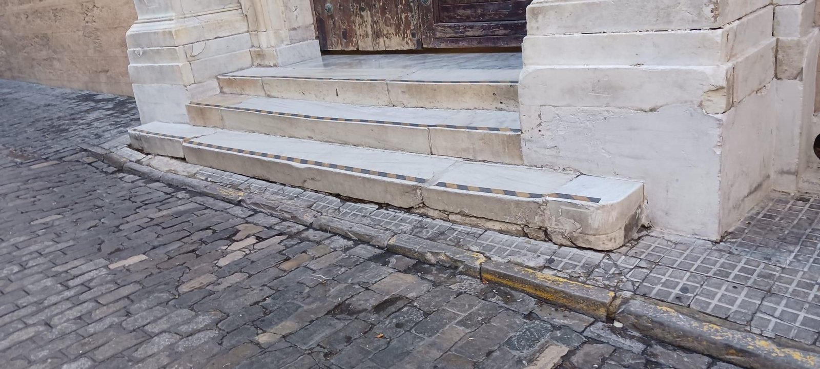 Obstáculos en la Casa del Carnaval