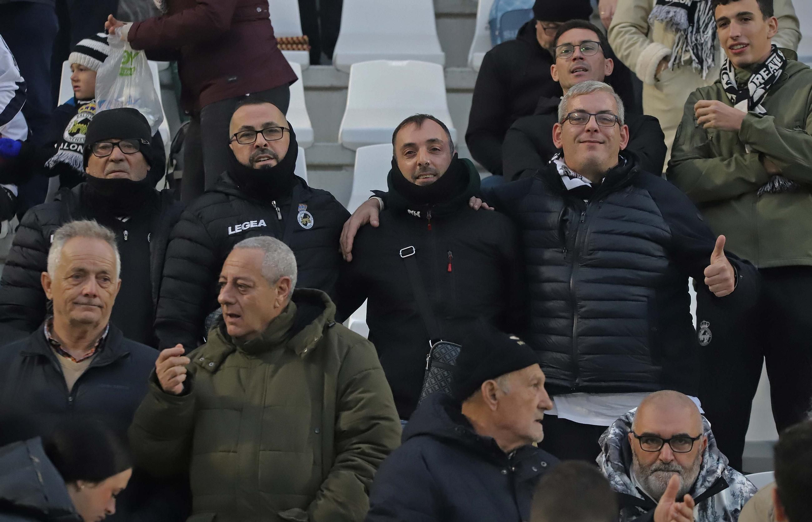 Búscate en el Ciudad de La Línea durante el Balona - Dos Hermanas de Tercera Federación