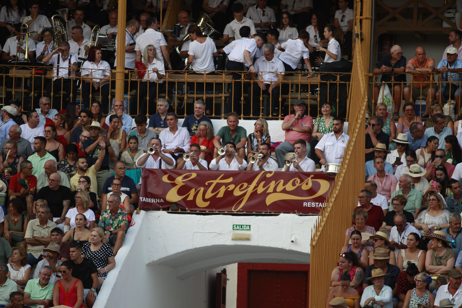 La despedida del torero Enrique Ponce de la Feria de Almería 2024, en imágenes