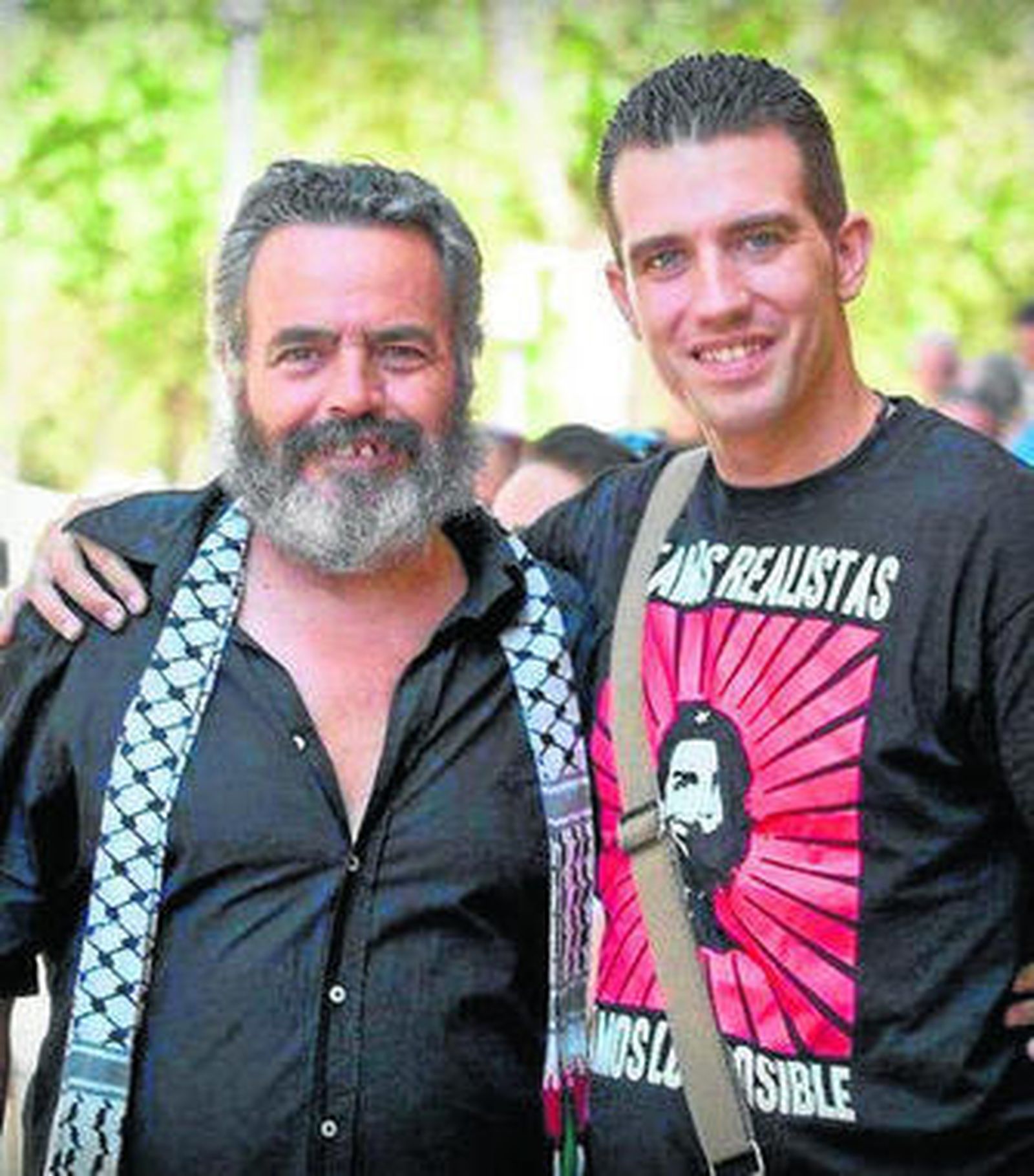 El almeriense Víctor Mané, que recientemente ha participado en la Marcha por la Dignidad a Madrid, ha decidido plantarle cara al coordinador regional de IU en las primarias abiertas.