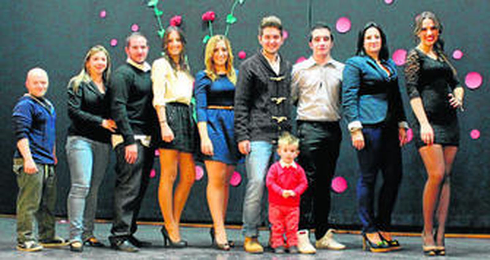 Los actores participantes en la película posaron para Diario de Almería.