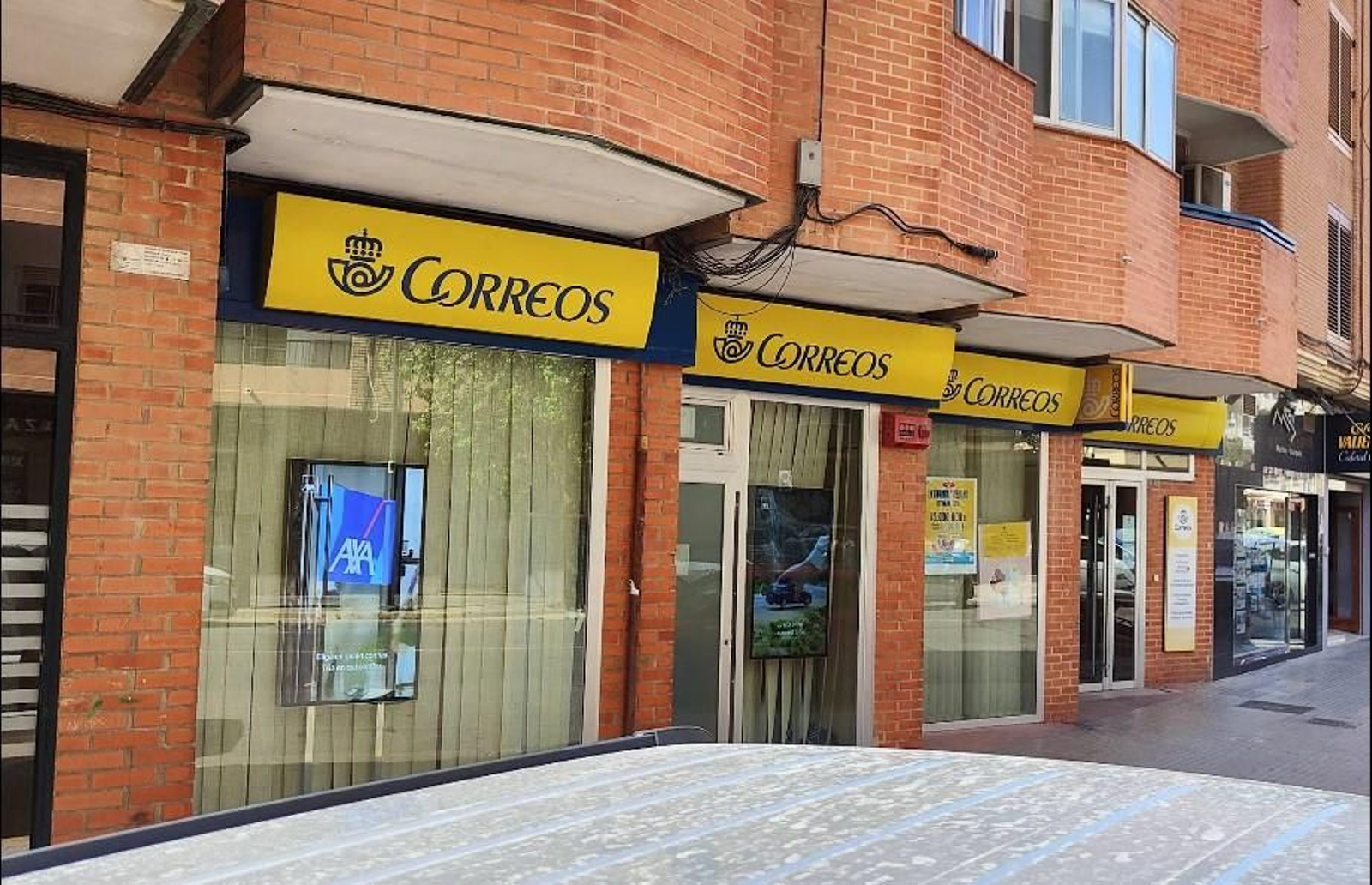 La oficina de Correos de Sangunto en la que ha ocurrido el suceso.