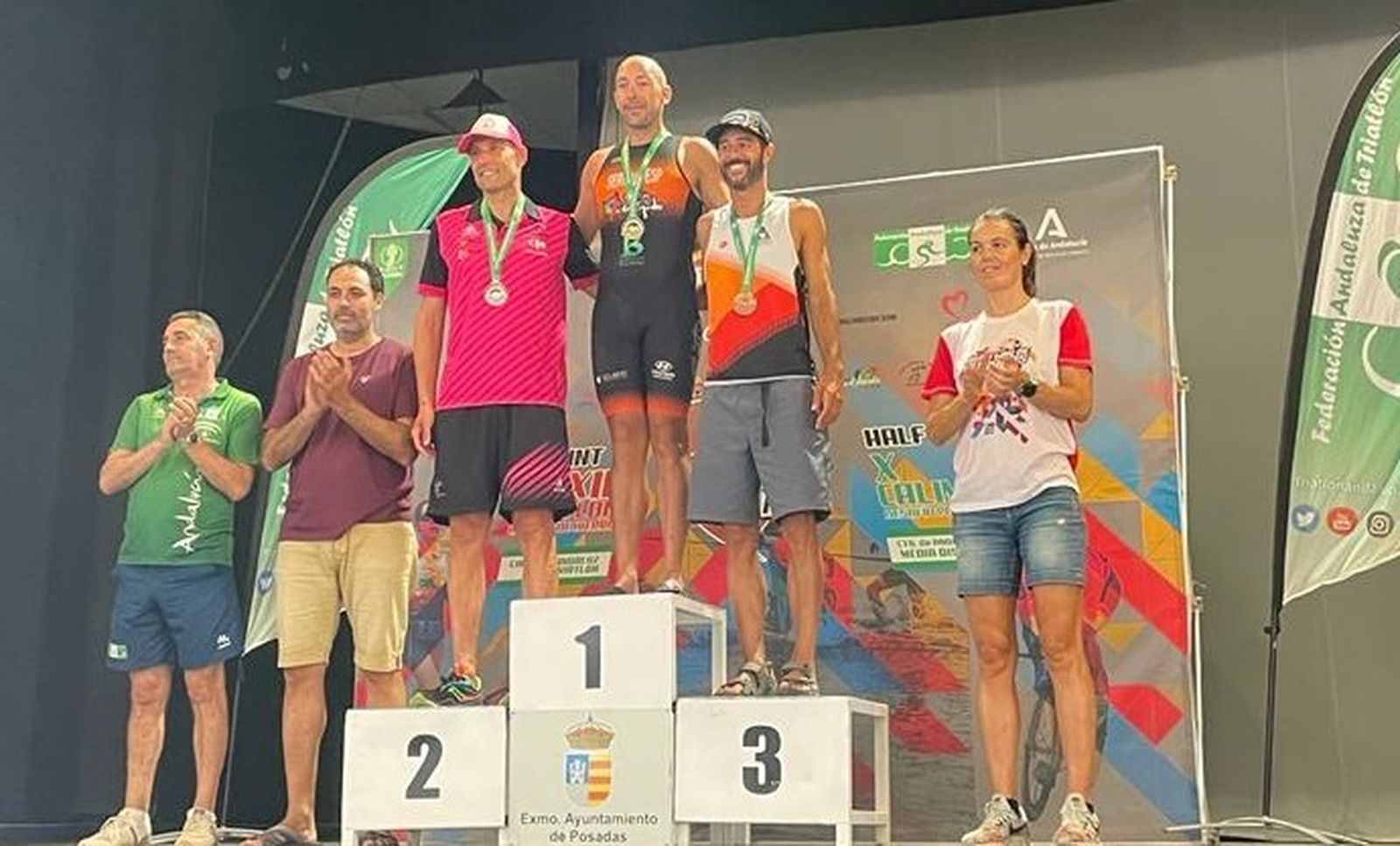 Tres entorchados autonómicos para el club Triatlón El Ejido