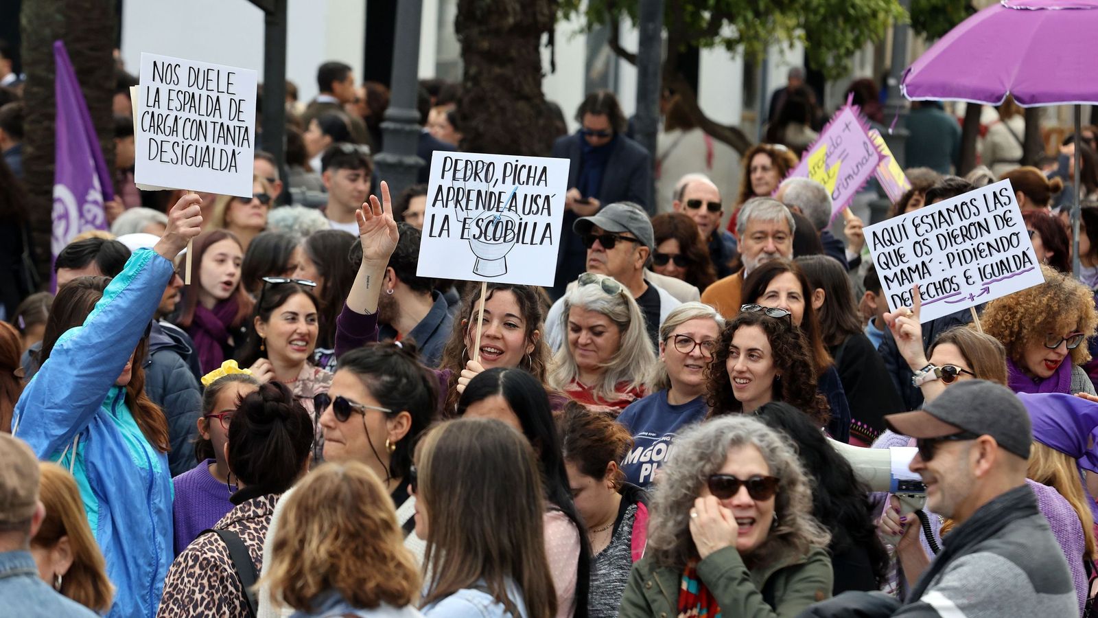 Imágenes de la manifestación en Jerez por el Día Internacional de las Mujeres