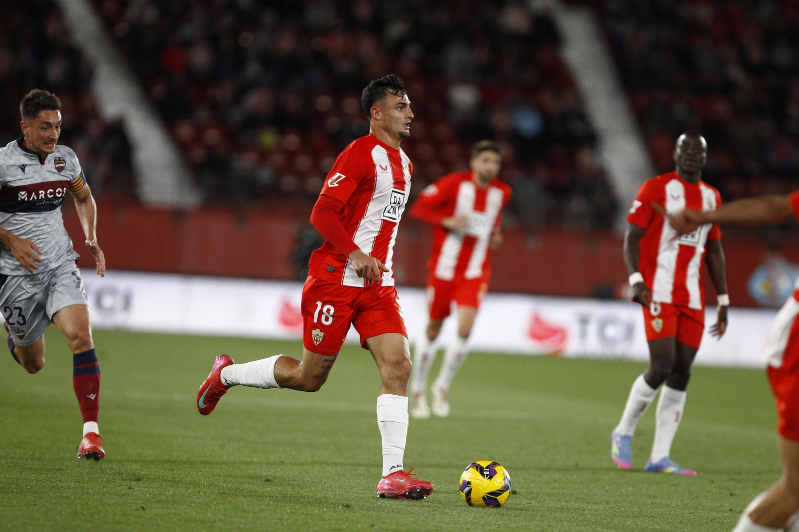 Las mejores imágenes del partido U.D. Almería-Levante U.D.