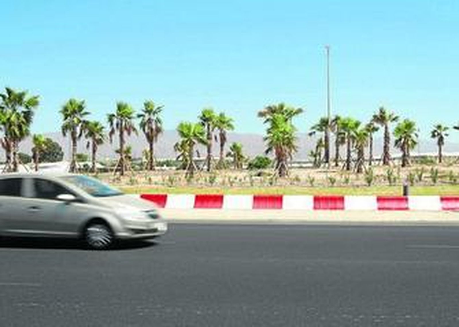 La rotonda de levante tiene un diámetro de 138 metros.