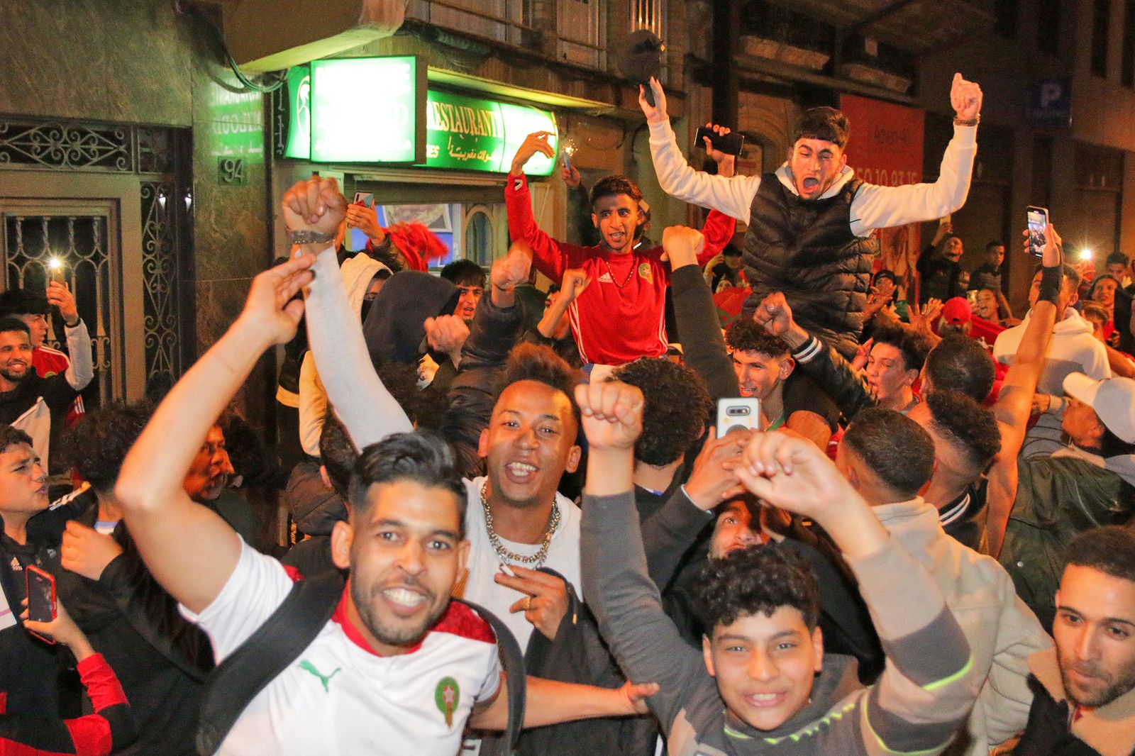 La celebración de la afición marroquí de Almería, en imágenes