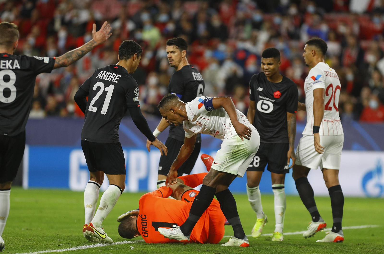 Las imágenes del Sevilla-Lille