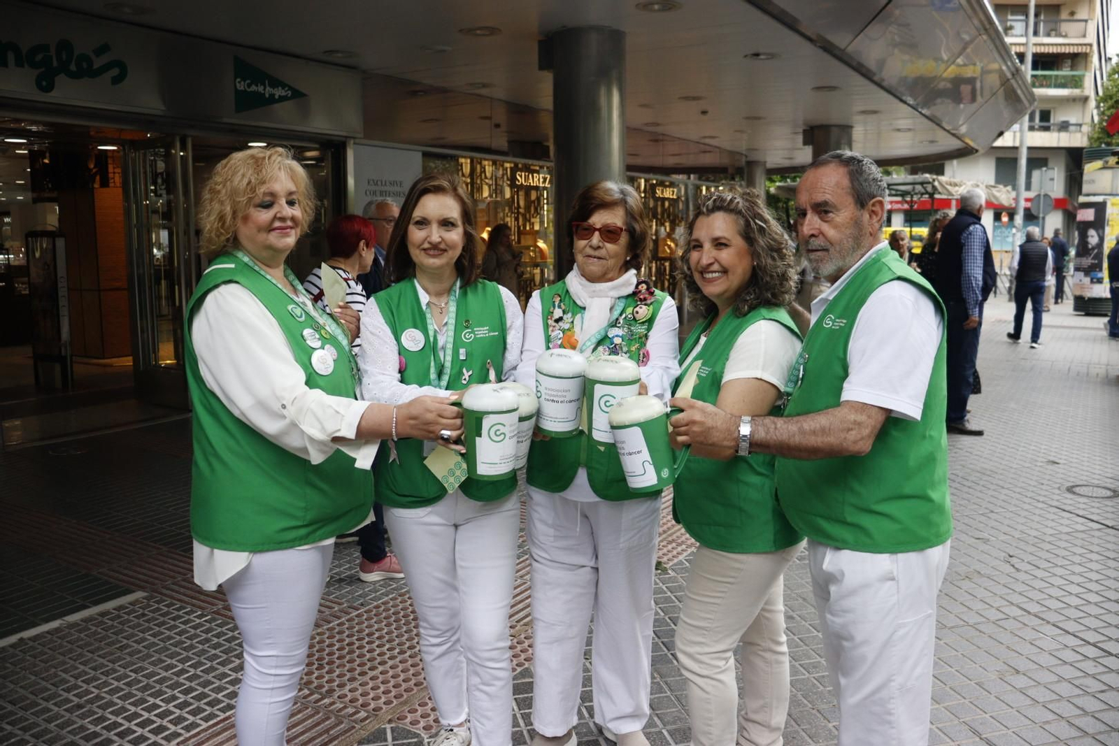 La cuestación de la Asociación Española contra el Cáncer (AECC), en imágenes