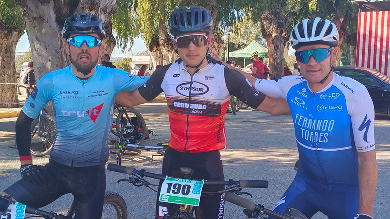 De izquierda a derecha: Loren Herrera, Isaac  Márquez y Javier Ramírez.