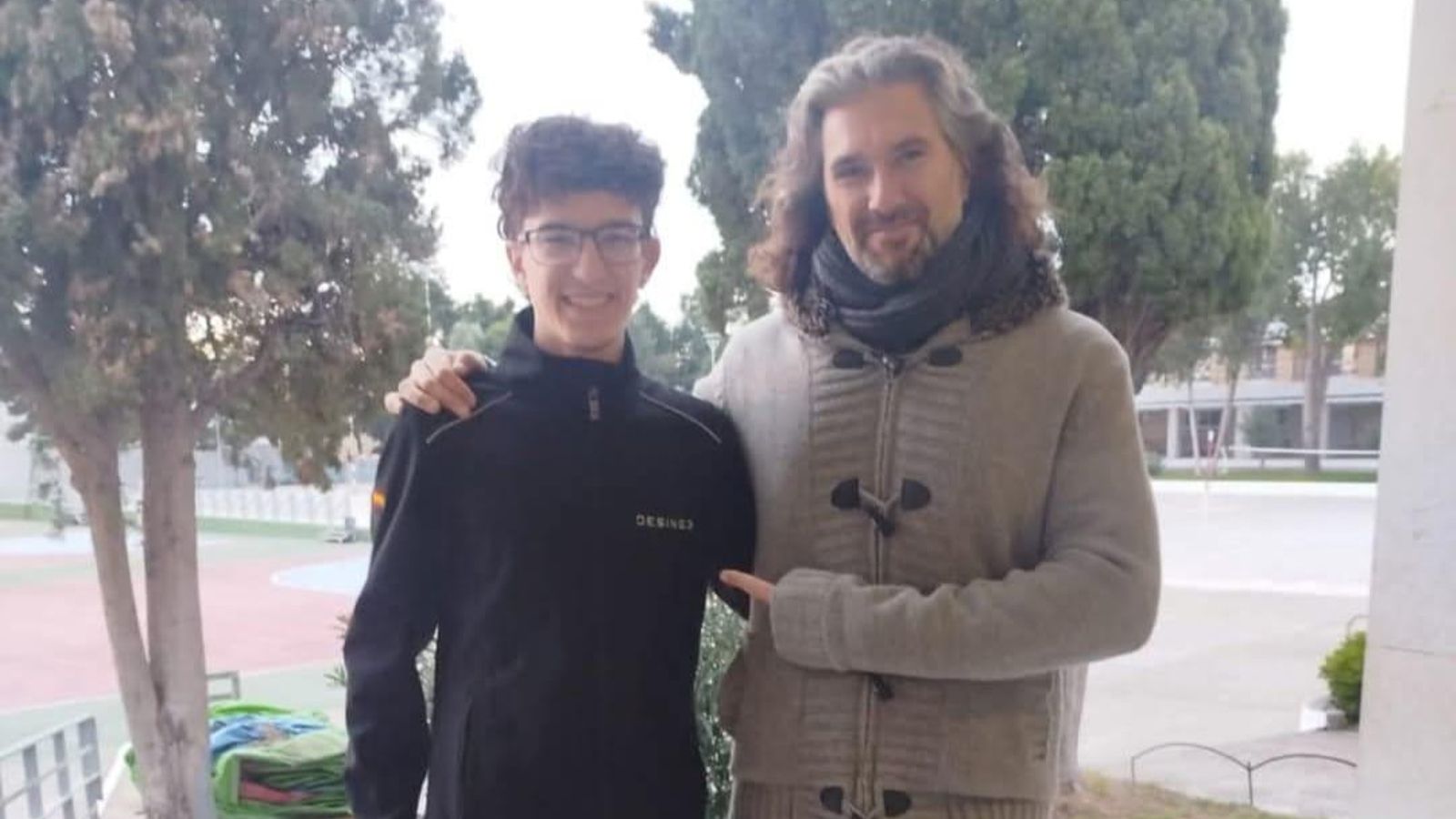 Félix Sasián, junto a su profesor Francisco Macías.