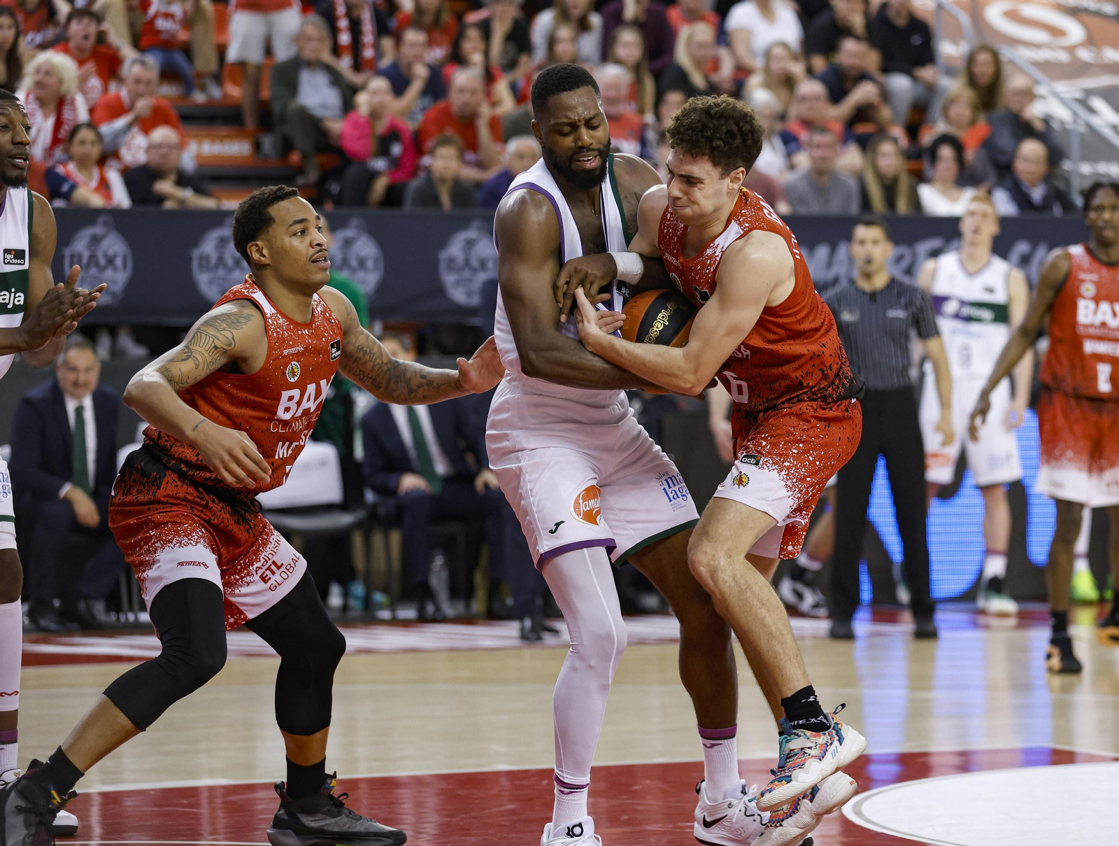Melvin Ejim, sus cuatro años y seis títulos en Málaga