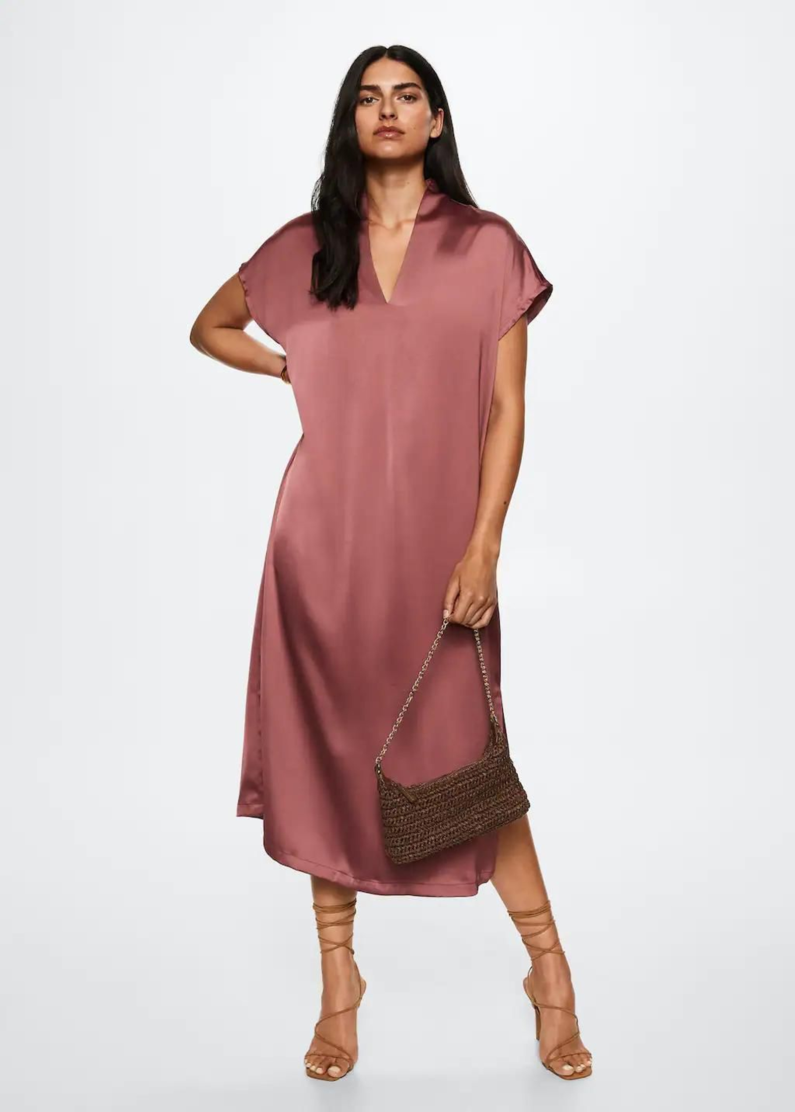Vestido tipo túnica de Mango. Vestido tipo túnica de Mango.