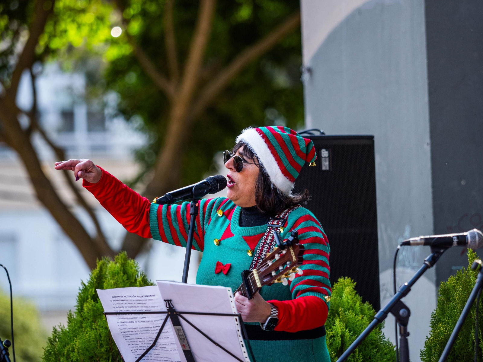 El Certamen de Villancicos de los colegios públicos de San Fernando, en imágenes