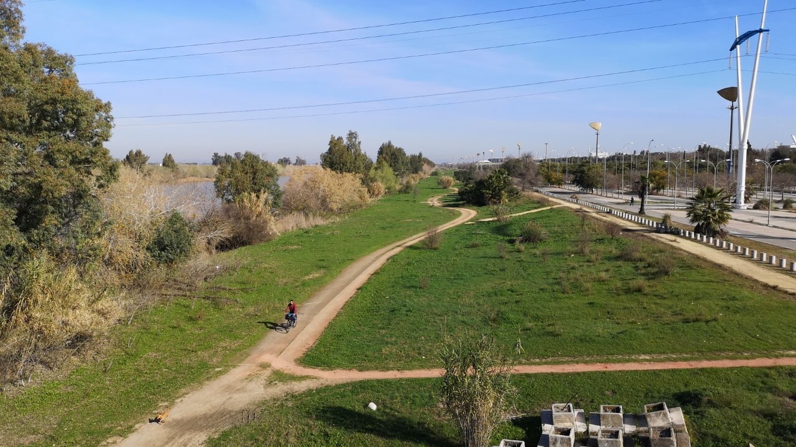 Otros tramos del trazado están menos acondicionados, como éste junto al Alamillo.