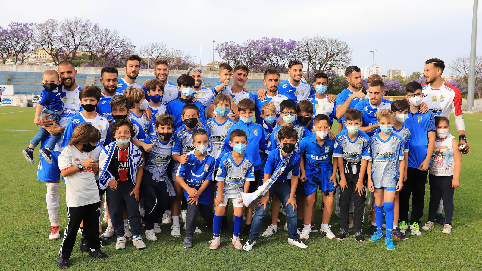 Imágenes de la semifinal por el ascenso entre el  Xerez CD - Puente Genil