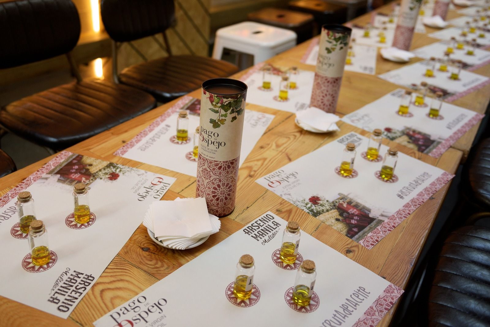 Una momento de la cata realizada en Arsenio Manila.