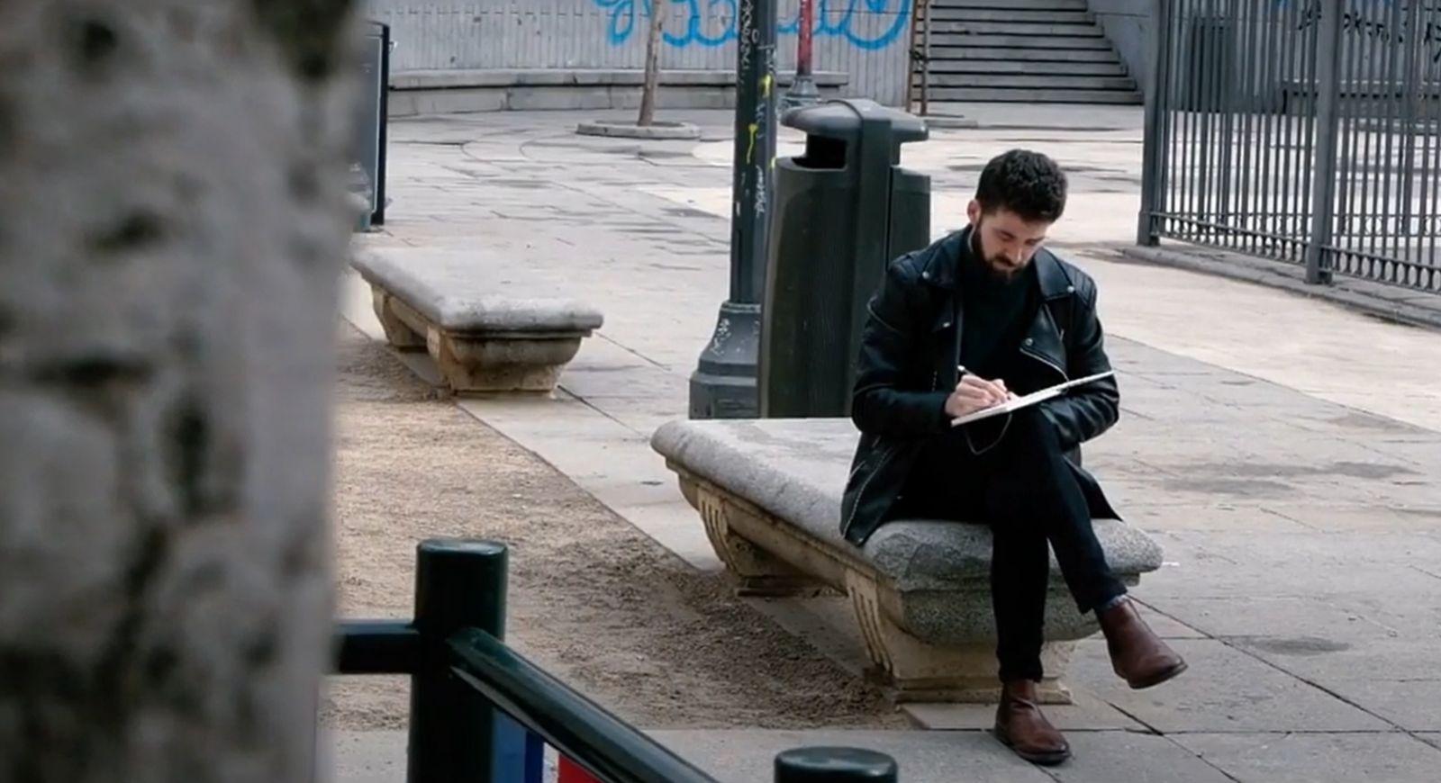 El escritor Matías Candeira ha colaborado con tres médicos para profundizar con su relato en esta enfermedad.