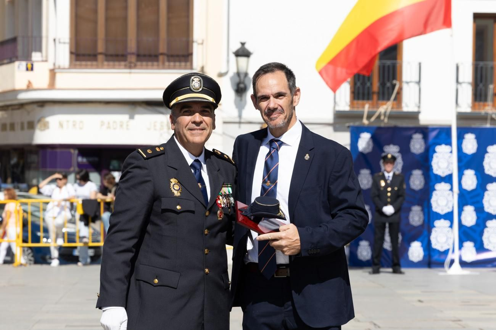Acto por el día de la Policía Nacional, con motivo de la festividad los Santos Ángeles Custodios