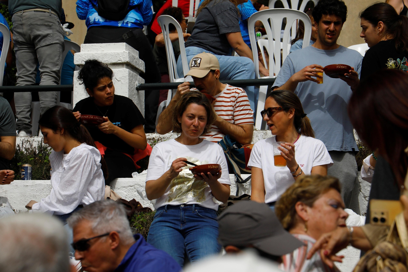 Las mejores imágenes de las tradicionales Habas en las Ermitas de Córdoba