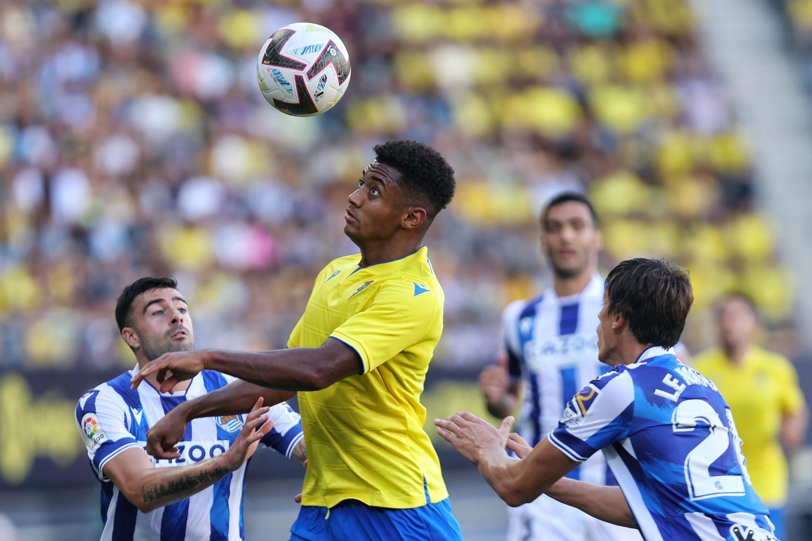 Búscate entre las imágenes del Cádiz - Real Sociedad