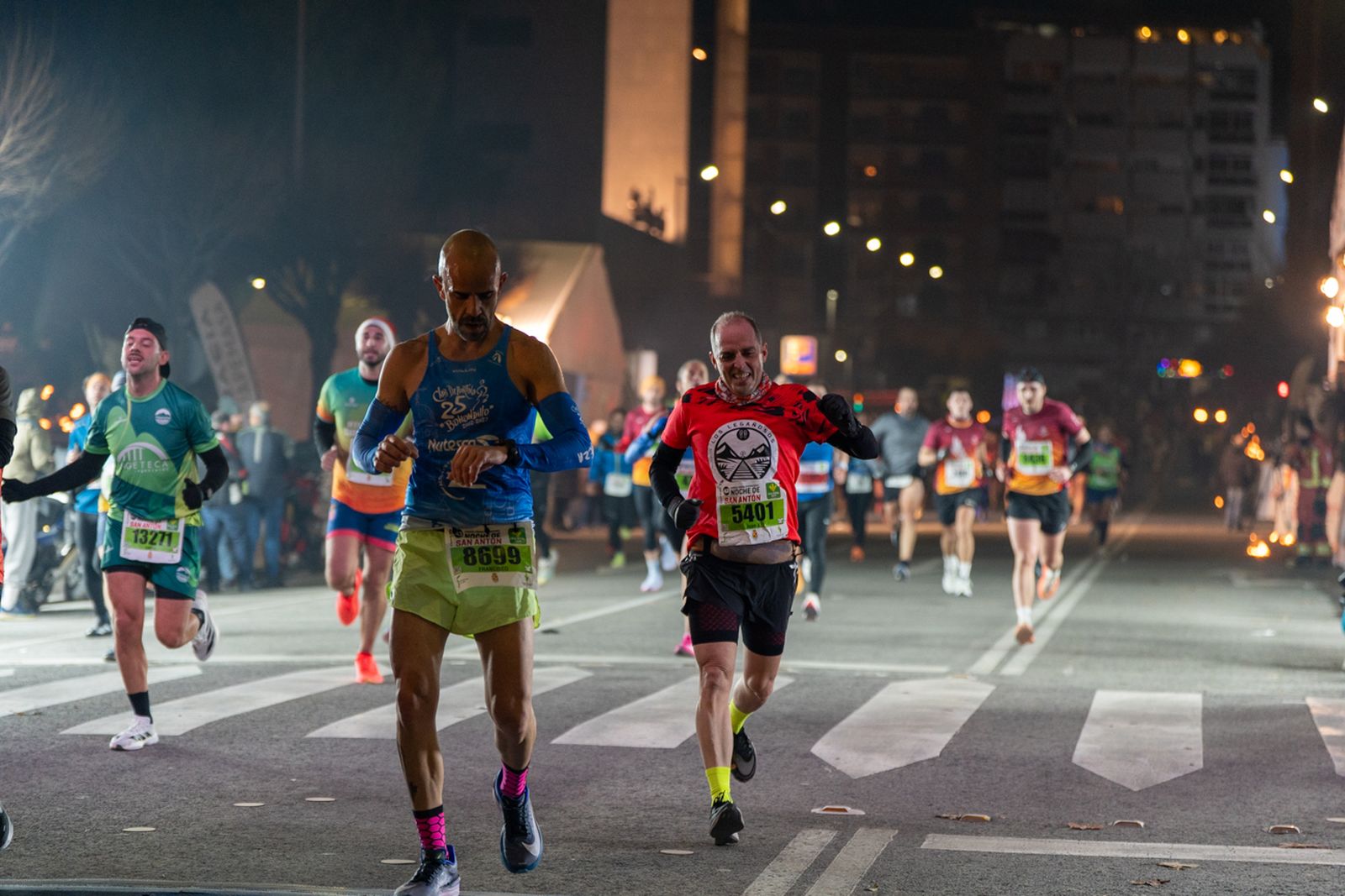 En imágenes: búscate en tu llegada a meta de la Carrera de San Antón 2026 (7)