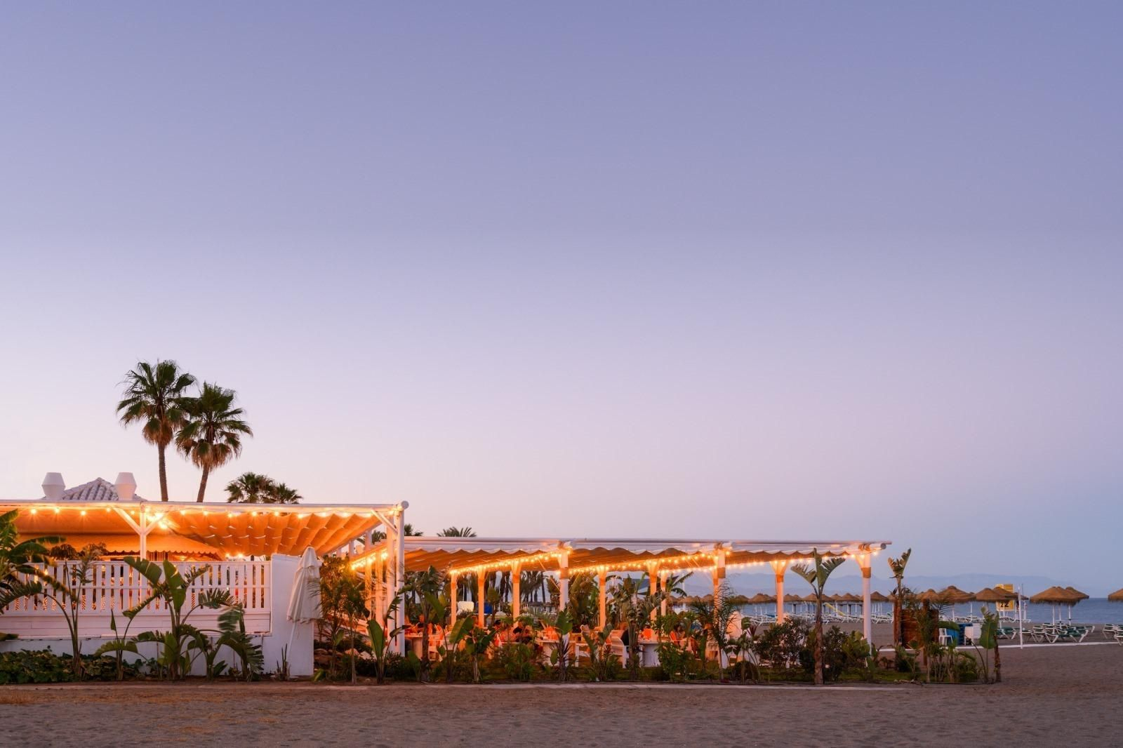 Un establecimiento de playa en Torremolinos. Un establecimiento de playa en Torremolinos.