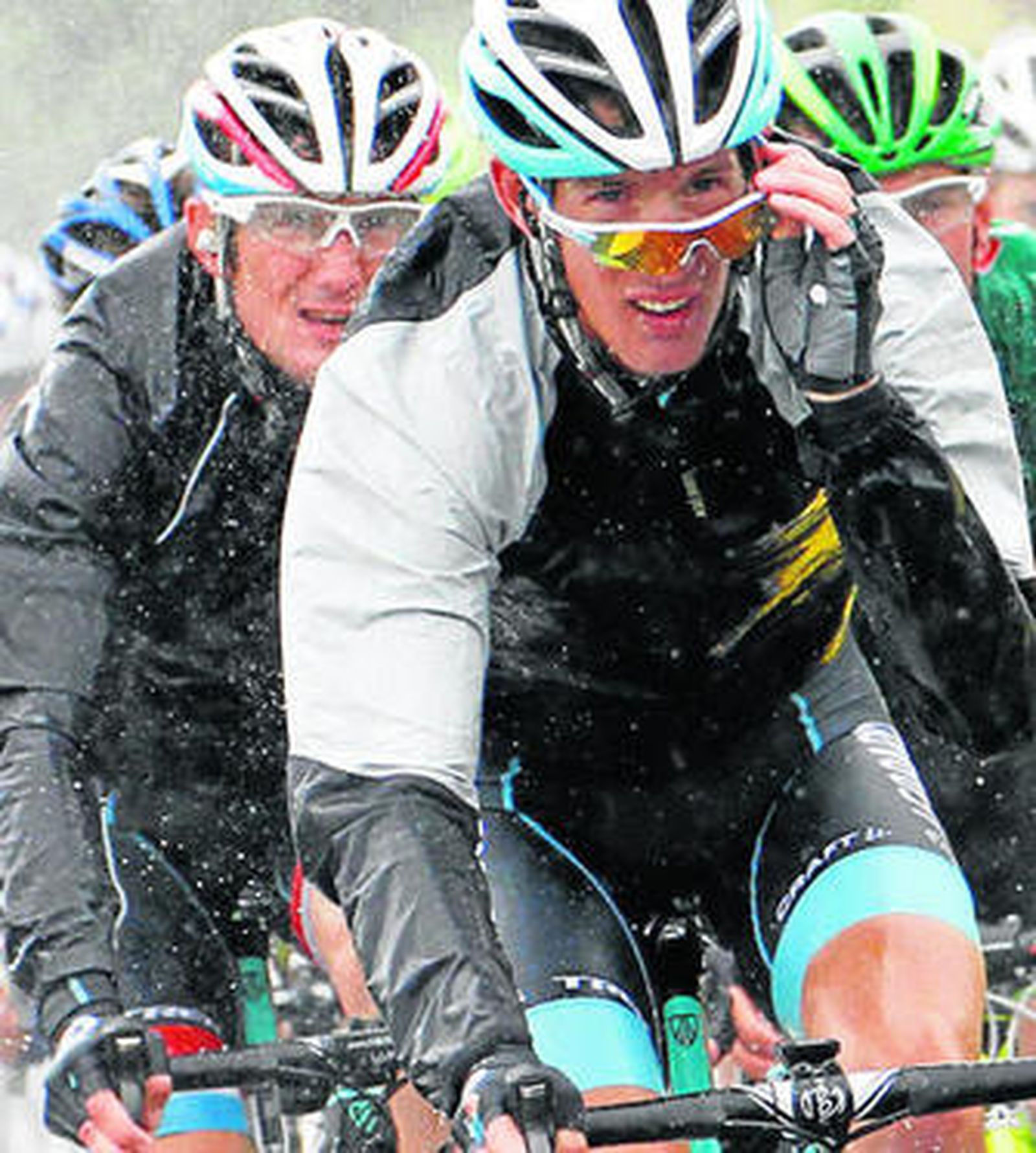 Los Schleck, durante la etapa de ayer.