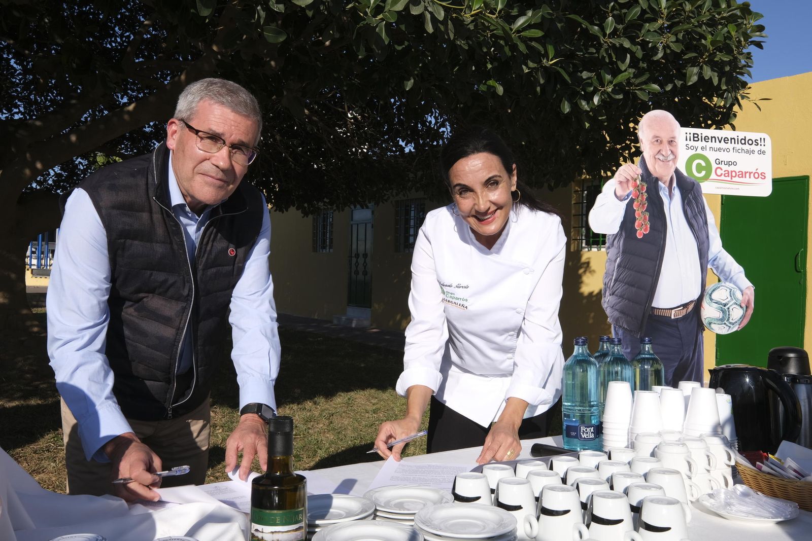 Pedro Caparrós, presidente de Grupo Caparrós, con la chef Yolanda García