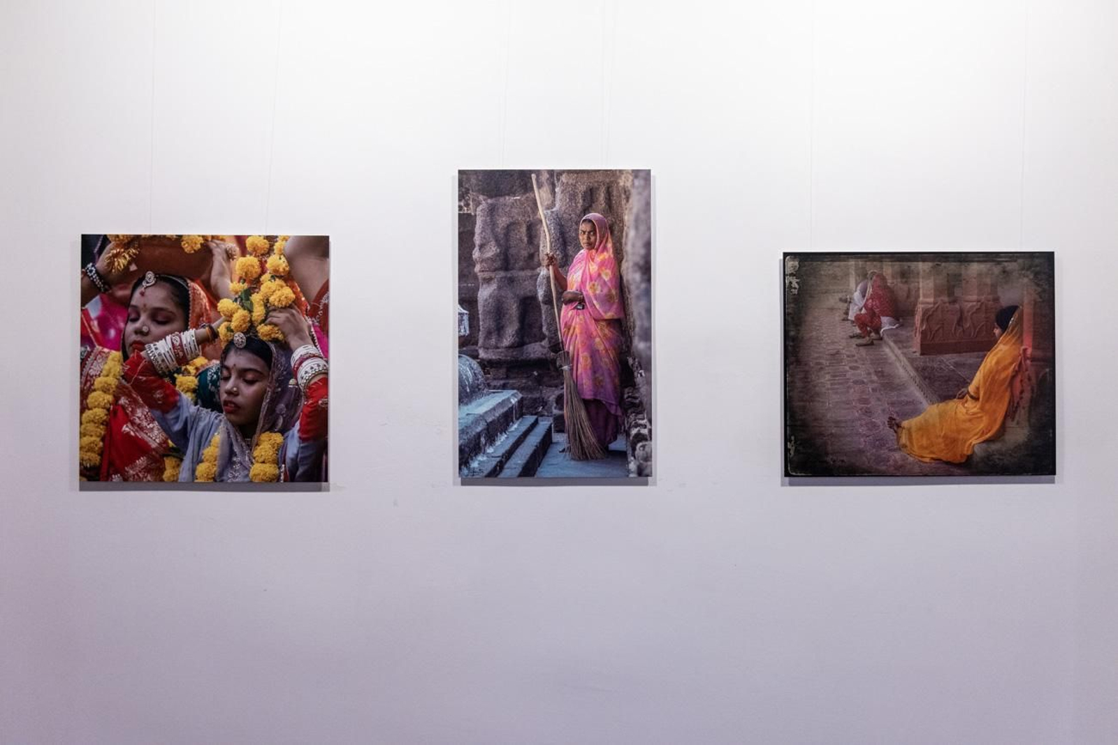 ‘Saris de seda, realidades desveladas’: una mirada fotográfica a la fuerza y dignidad de las mujeres de la India en los Baños Árabes de Jaén