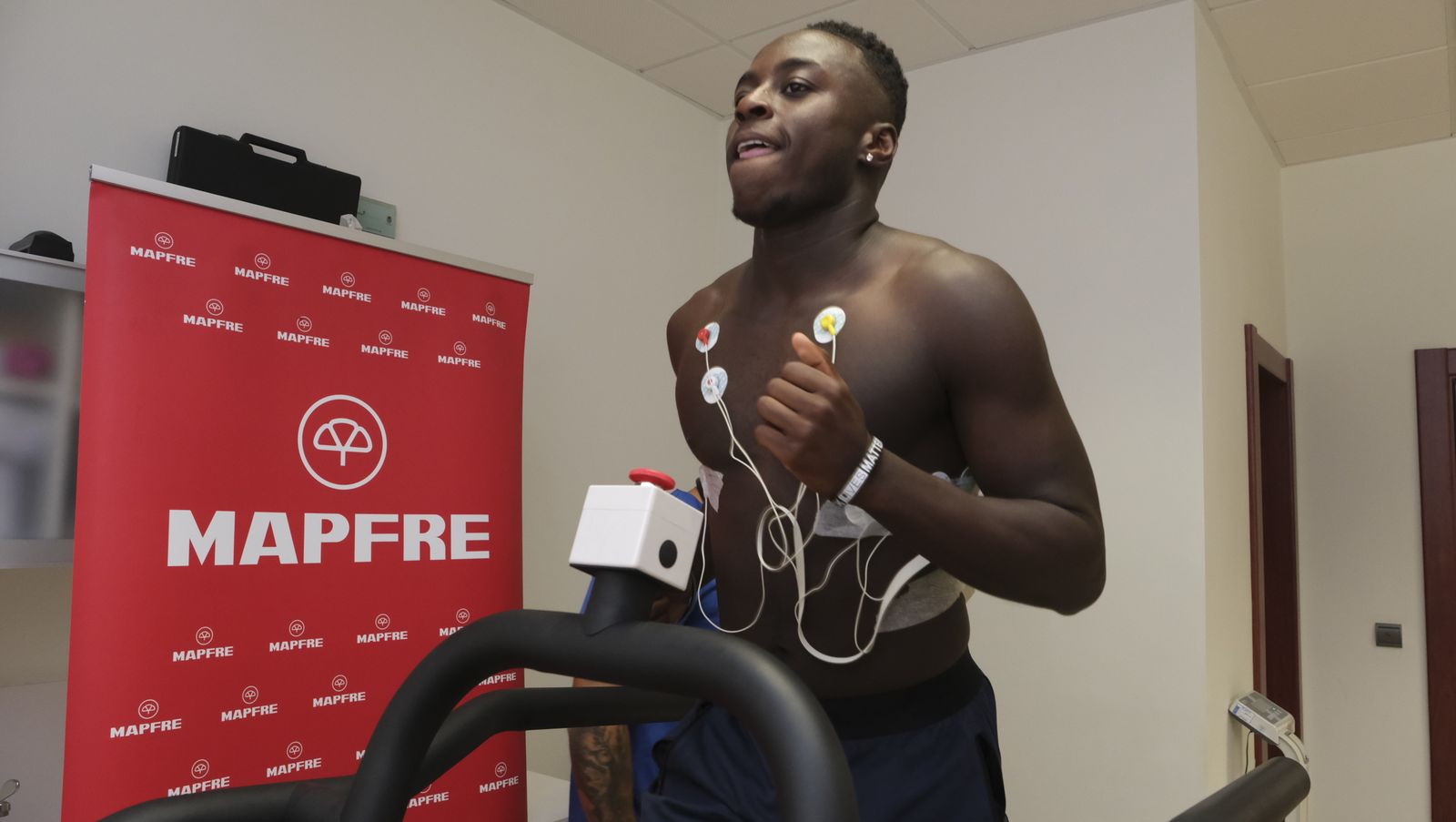 Arvin Appiah realiza una prueba de esfuerzo