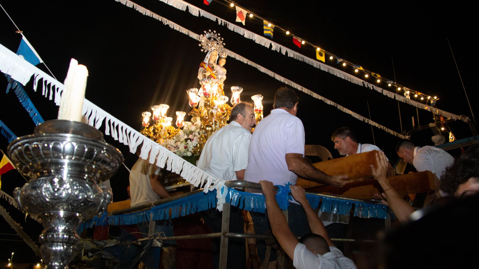 La Virgen del Carmen embarcada en el Puerto de Motril