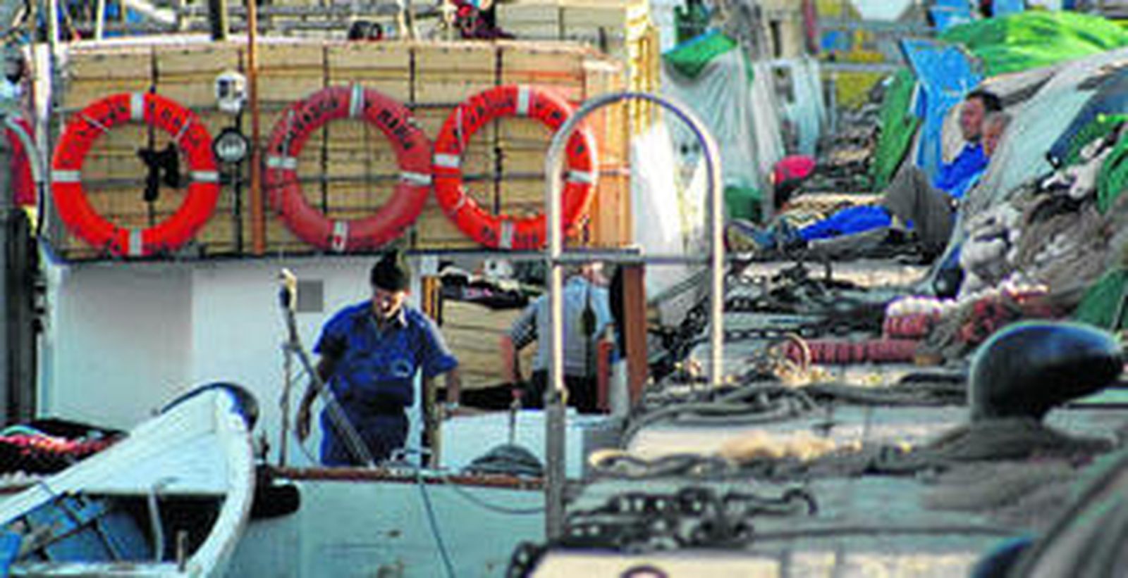 Un barco pesquero atracado en el puerto de Algeciras, en una imagen de archivo.