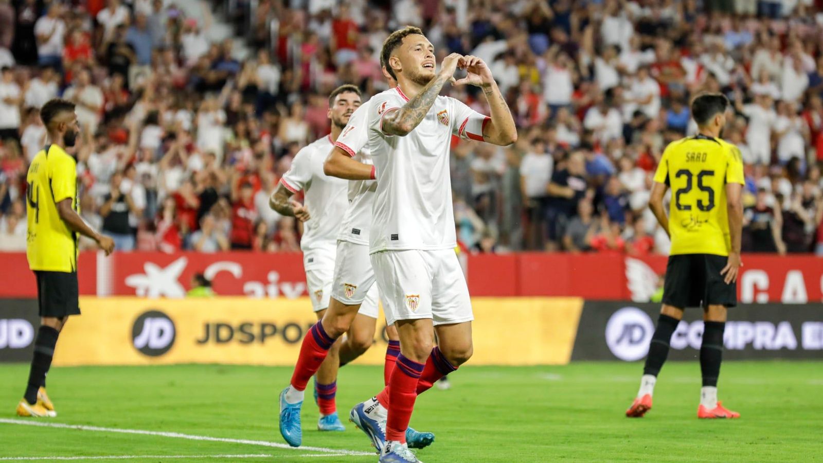 Ocampos celebra el 1-0.