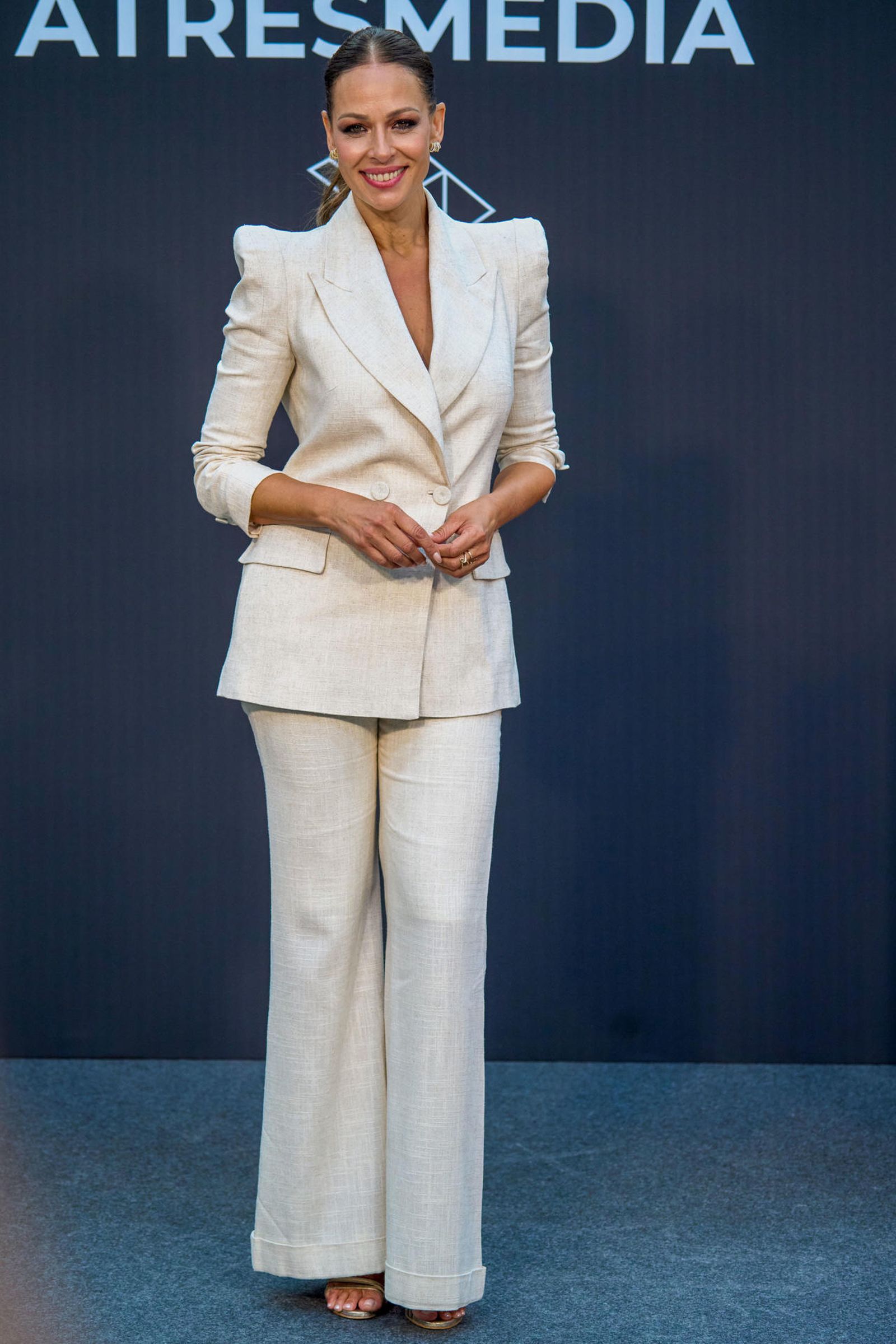 Los conjuntos dos piezas son versátiles, elegantes y se adaptan a cualquier evento de primavera.