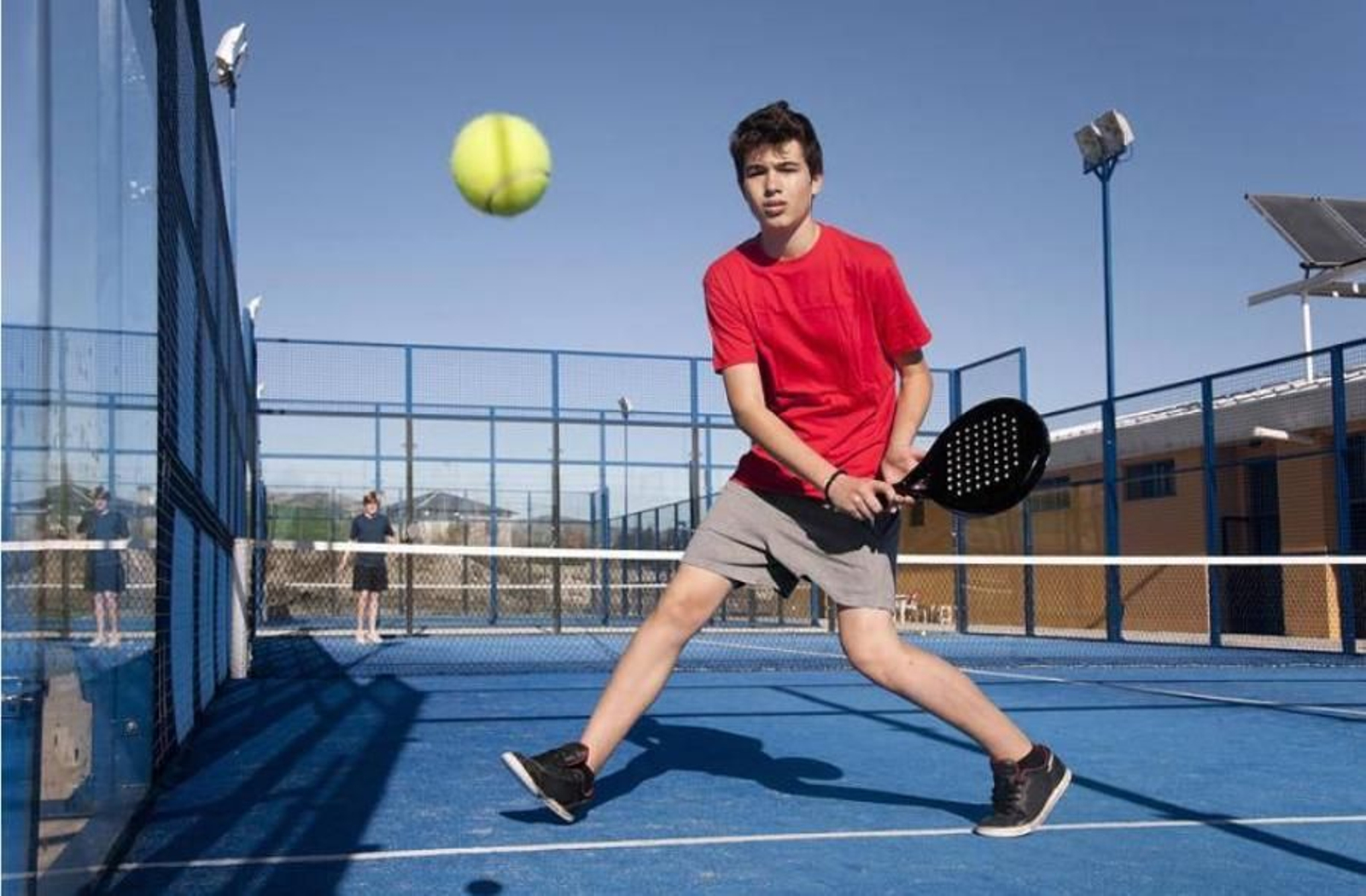 Beneficios del pádel para los niños