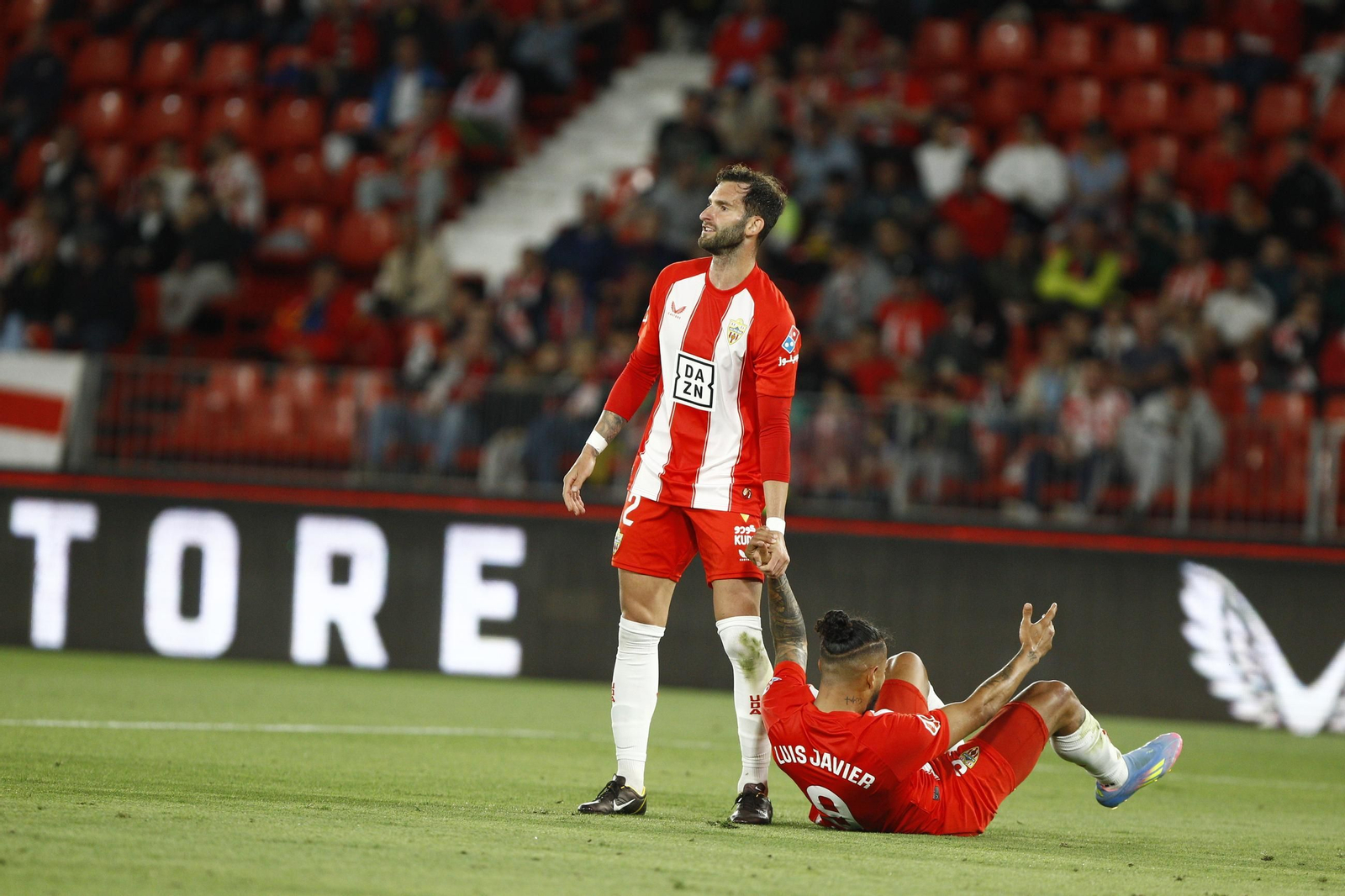 U.D. Almería-Racing Club Ferrol, en imágenes
