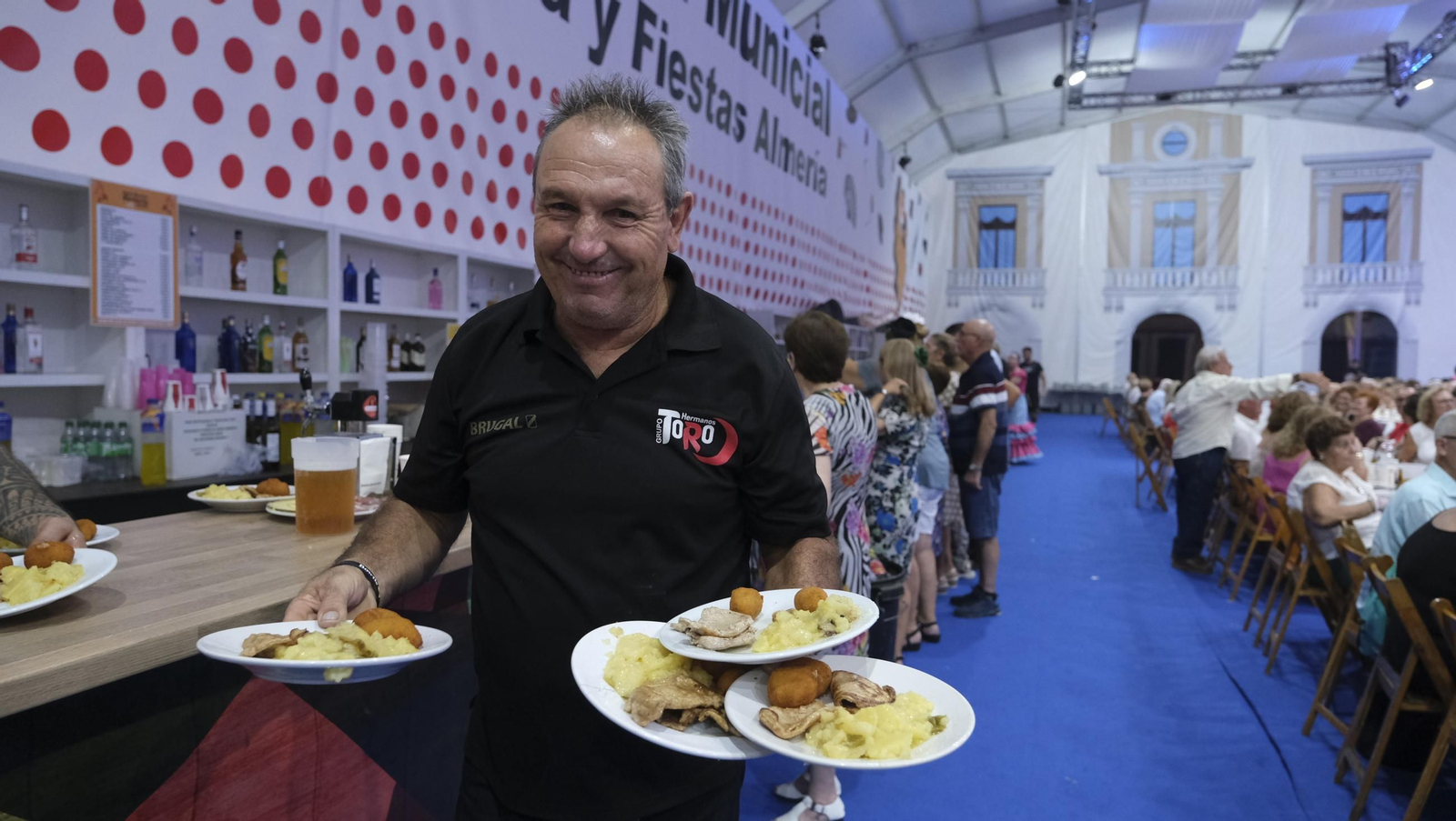 El homenaje a los mayores en la Feria de Almería 2025, en imágenes