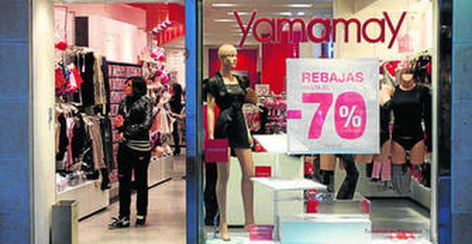 Los comercios han adelantado las segundas rebajas.