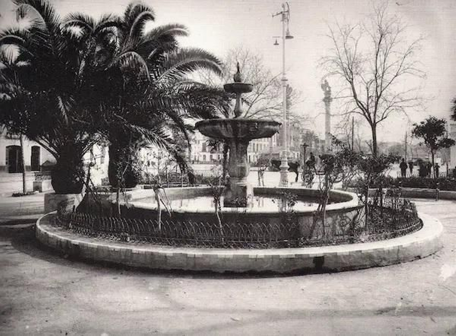 La popular Pila del Pato en el extremo norte de la Alameda.